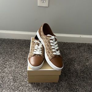 Michael Kors Sneakers